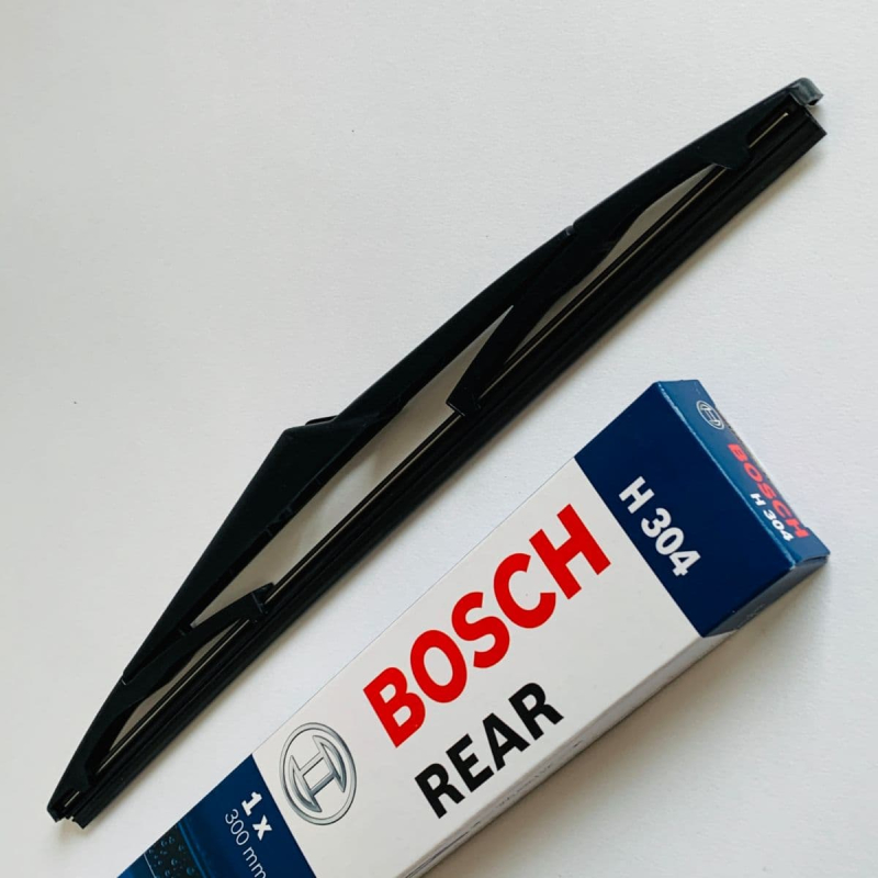 H304 Bosch Bagrudevisker på 30cm, passer til mange forskellige biler