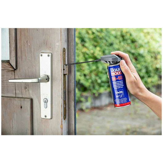 LM40 multispray smører nemt og effektivt dørlåse, både ude og inder døre