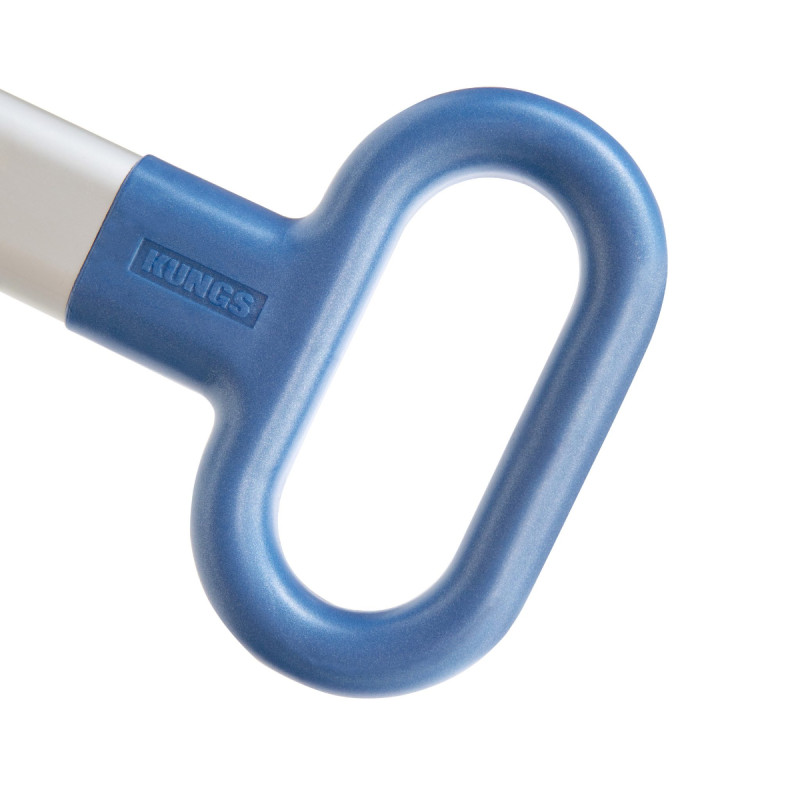 Helstøbt holdbar plasthåndtag på sne skovlene fra finske Kungs