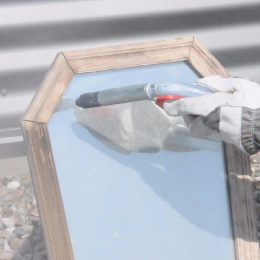 Sodablæsning på træ - skånsom rengøring af træ produkter