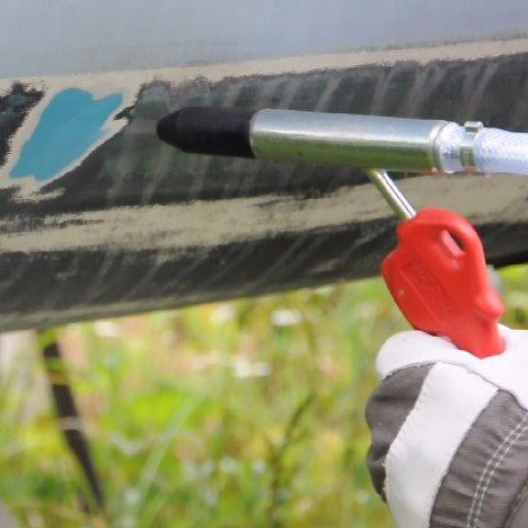 Rengøring af glasfiber for maling kan du nemt gøre med sodablæsningssættet fra Jwl